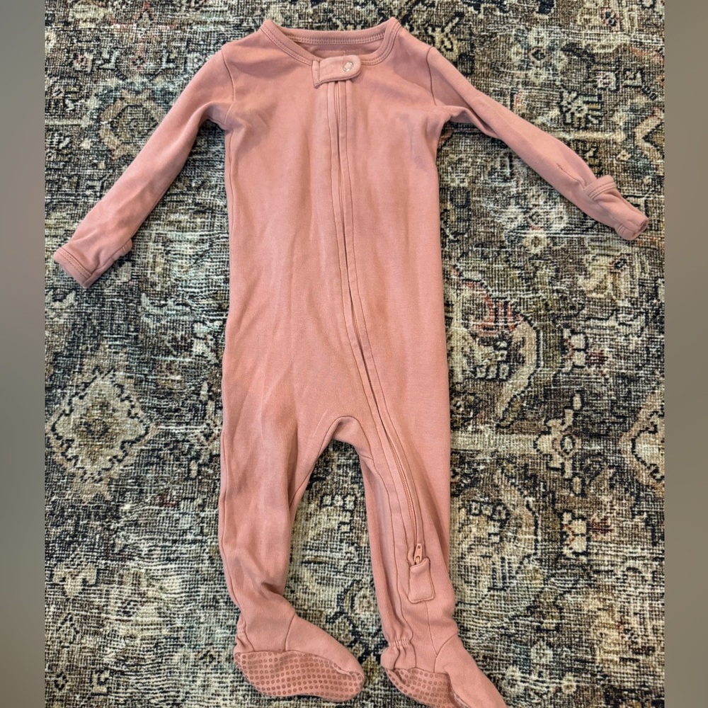L’ovedbaby Pink baby footie pajamas